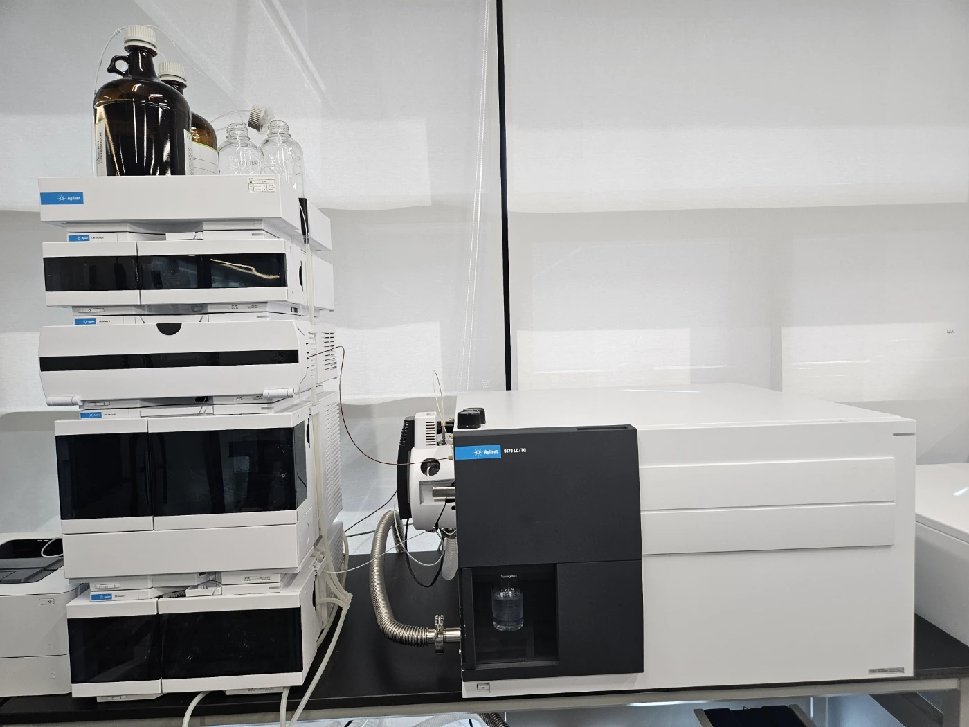 Agilent 6470B LC/MS with LC stack